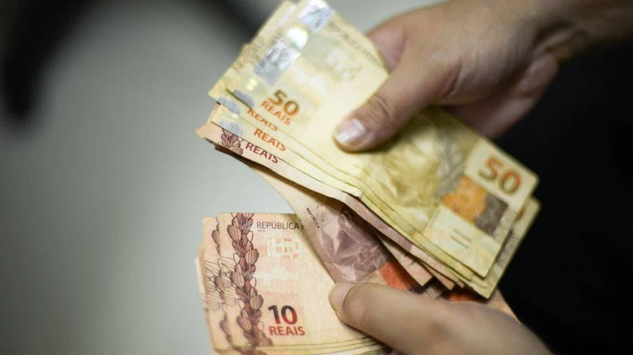 Piso do seguro-desemprego aumenta nesta semana com novo salário