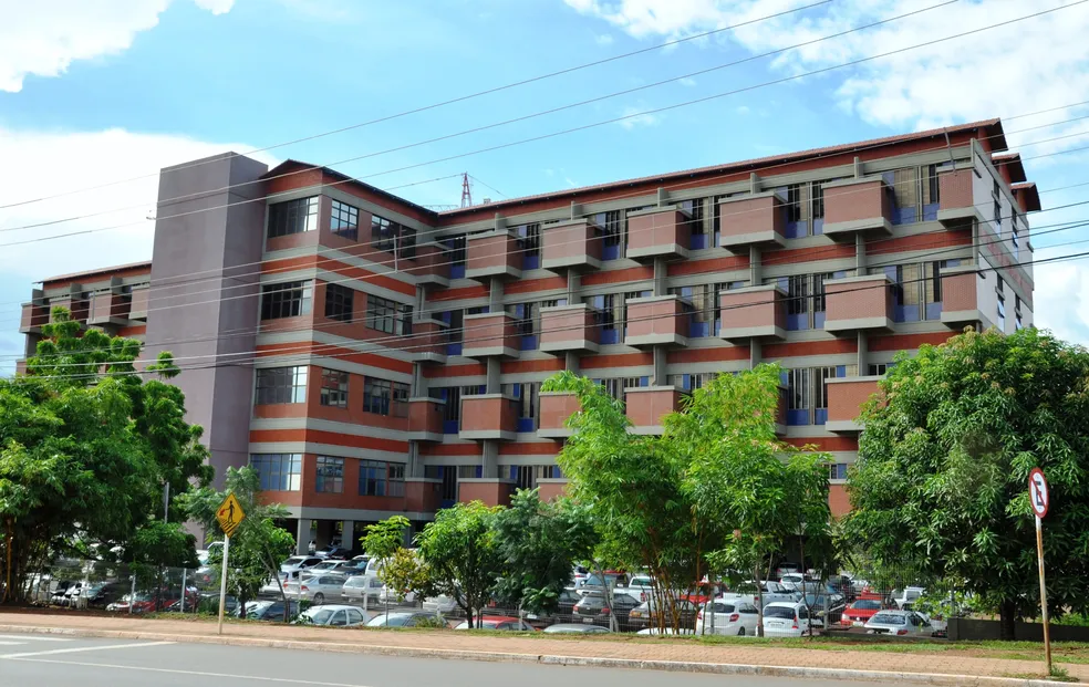 Governo faz chamamento de médicos interessados em atuar na rede pública com salário que chega a R$ 22 mil