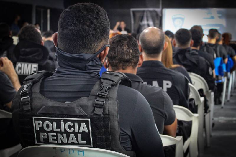 Presídios vão ganhar reforço de 700 novos policiais penais