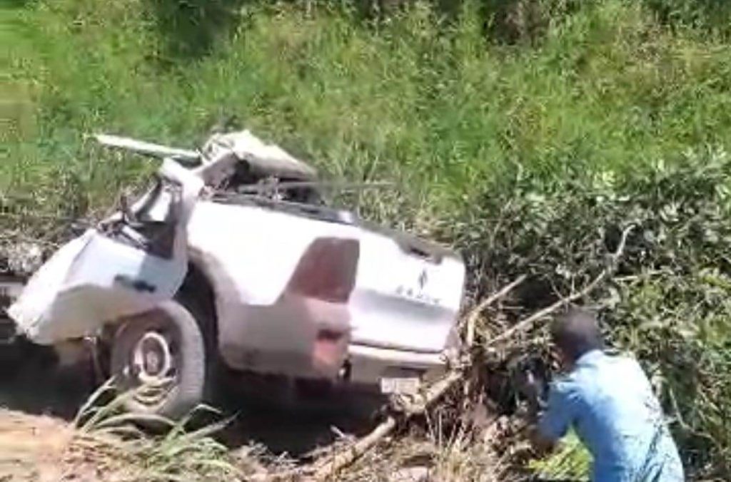 Acidente violento na BR 155