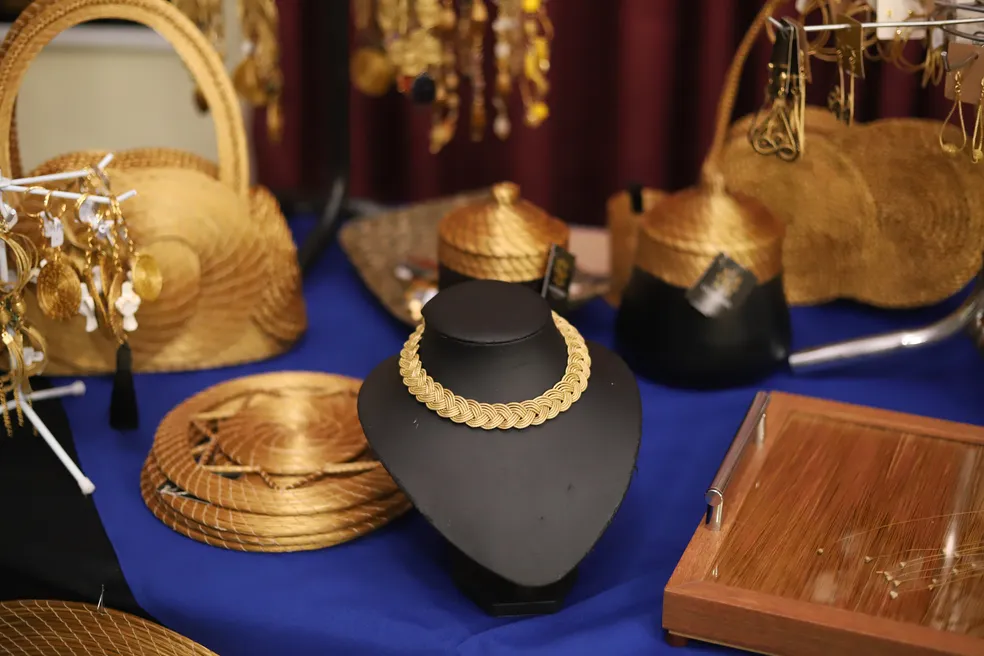 Trabalho de artesãs apresenta cultura do capim dourado do Tocantins para o mundo