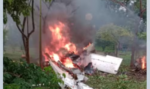 Monomotor cai em praça de cidade no interior de SP e deixa 5 mortos