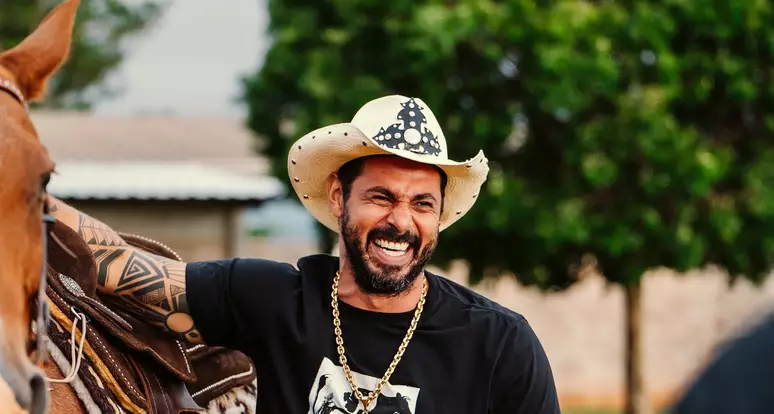 Cantor João Carreiro morre após cirurgia no coração