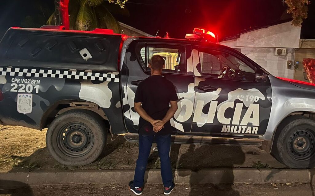 Polícia Militar flagra homem com arma de uso restrito e transportando cadáver numa caminhonete na PA-287 em Redenção