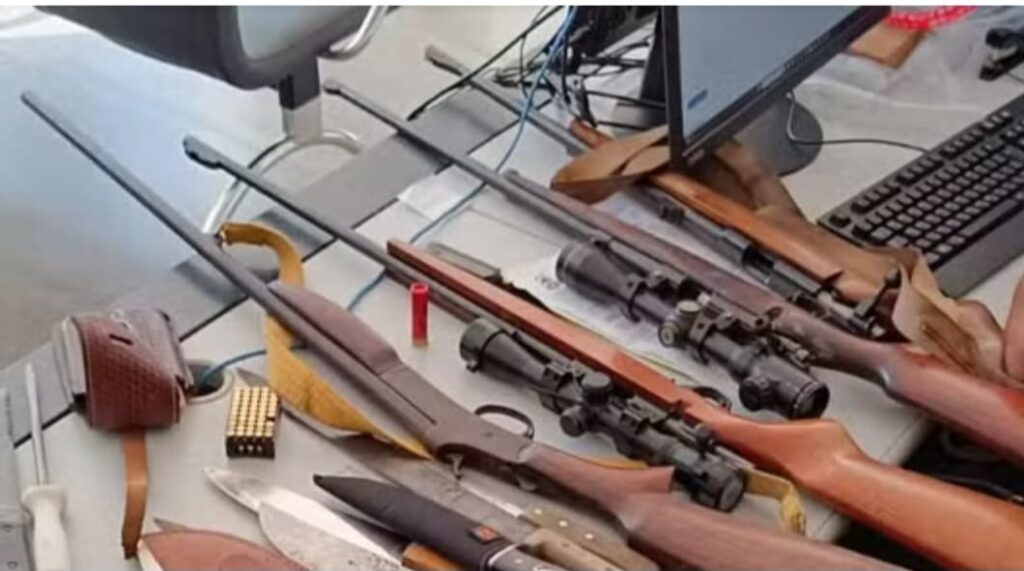 Idoso é preso e espingardas e machados são apreendidos em operação contra suspeitos de furto de gado