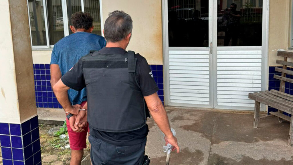 Homem é preso suspeito de tentar matar a própria mãe a facadas em Rio Maria