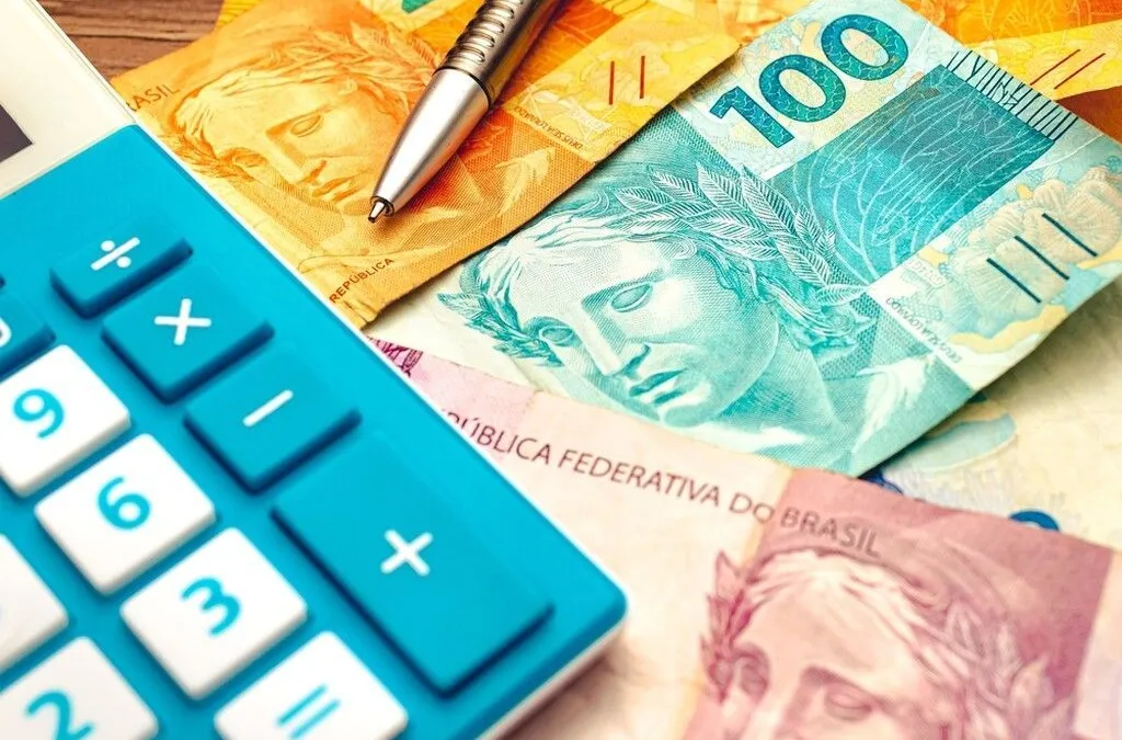 Inflação acelera e fica acima do esperado em fevereiro