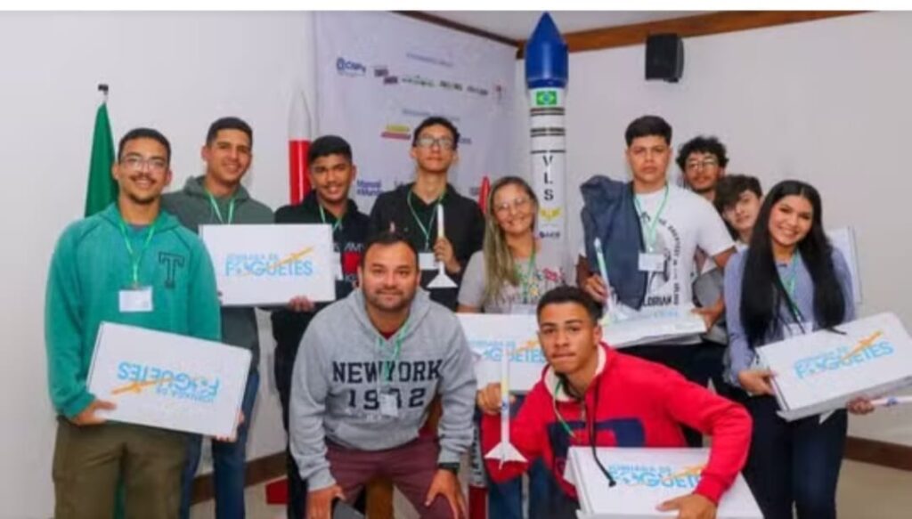 Alunos de escola pública de Ourilândia constroem foguetes de garrafa PET e conquistam 11 medalhas na Olimpíada Brasileira de Astronomia