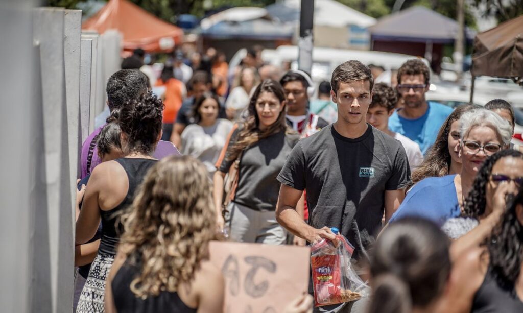 Enem 2024: 4,3 milhões de estudantes farão provas em 3 e 10 de novembro
