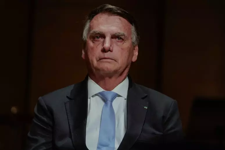 Bolsonaro diz que vitória de Trump é passo importantíssimo para sua volta