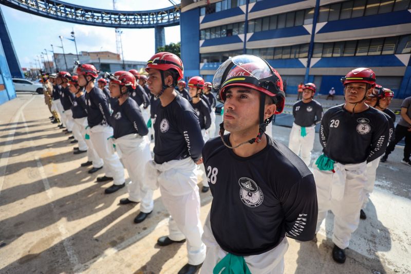Governo do Estado promove formatura de mais de 100 militares do Corpo de Bombeiros