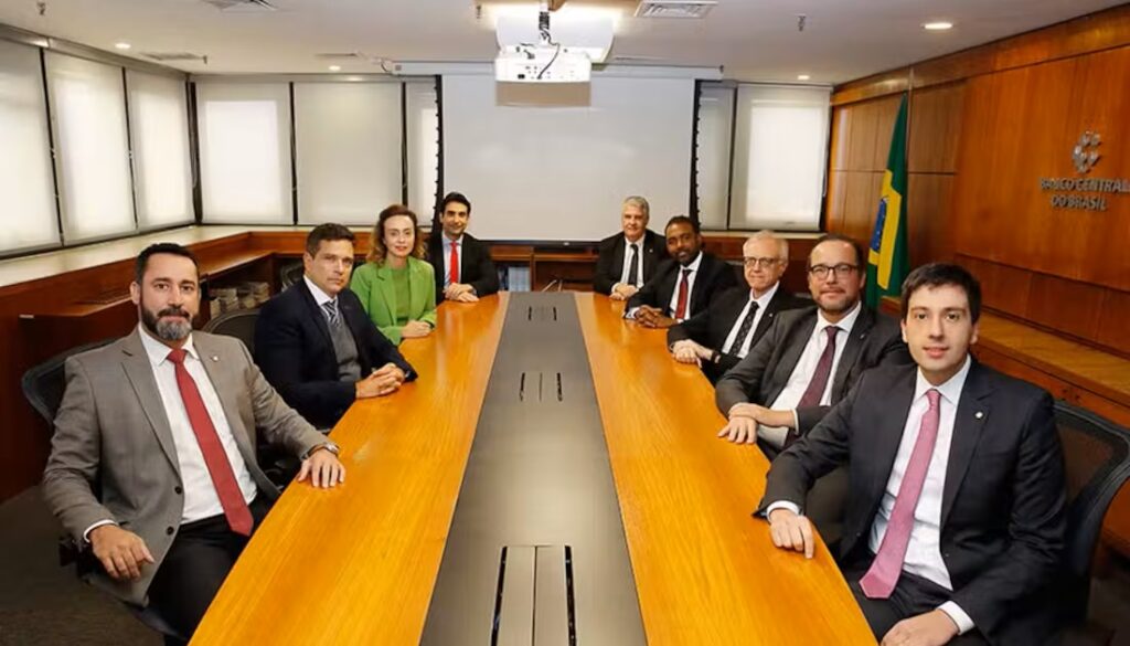 Banco Central eleva taxa Selic para 11,25% ao ano, a maior desde 2022
