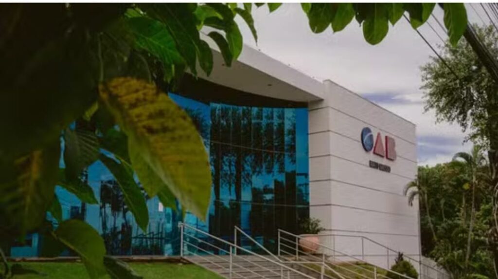 Presidente da OAB-MT é reeleita com 4,8 mil votos