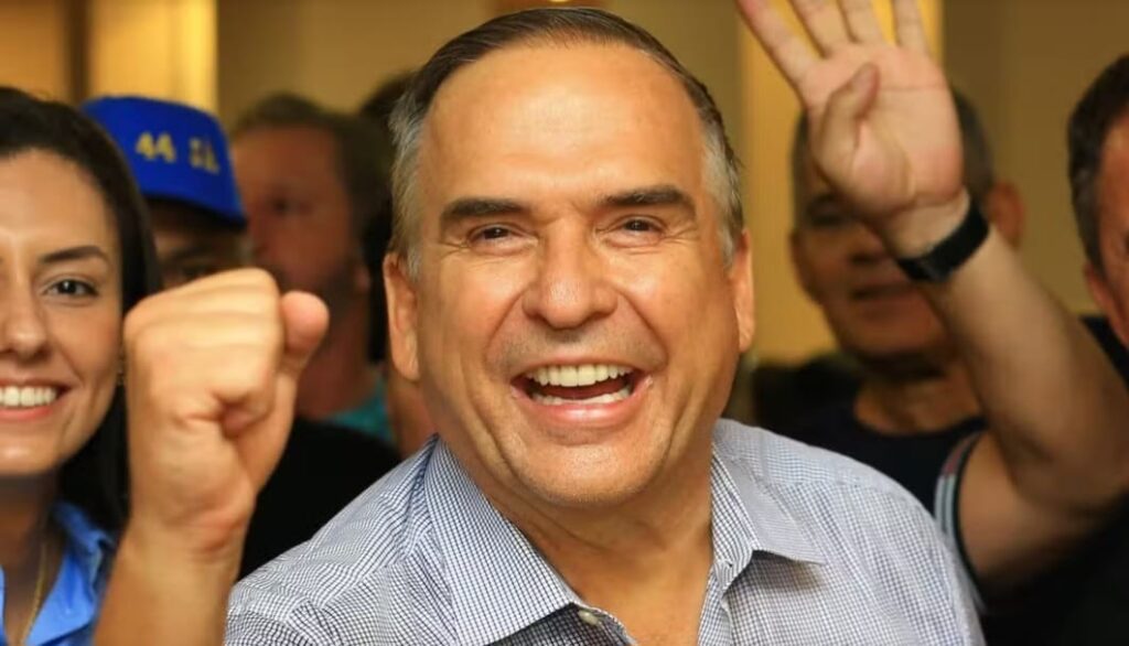 Mabel pode tomar posse como prefeito de Goiânia após decisão que cassa registro