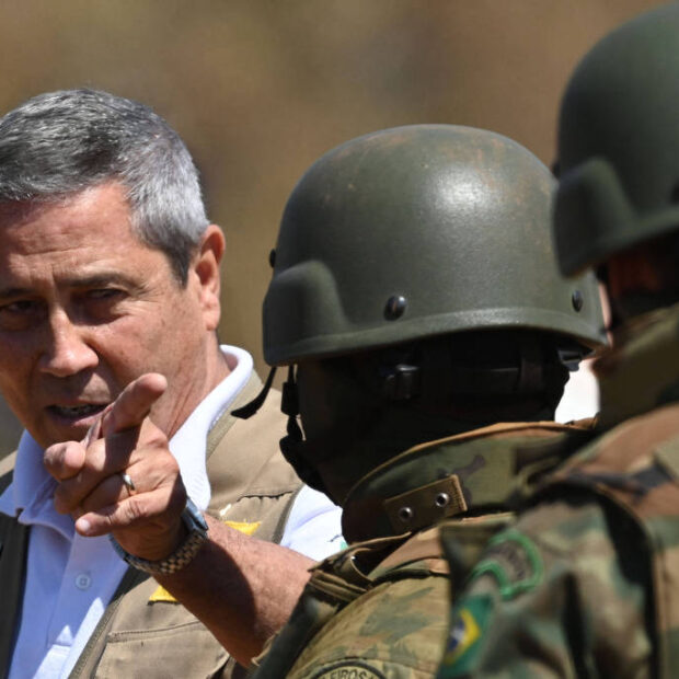 General Braga Neto é o primeiro quatro estrelas preso em processo no Judiciário no Brasil