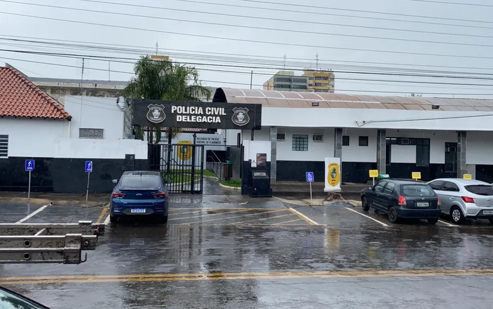 Em GO, Criança de 9 anos é expulsa de casa pela mãe após denunciar padrasto por abuso, diz polícia
