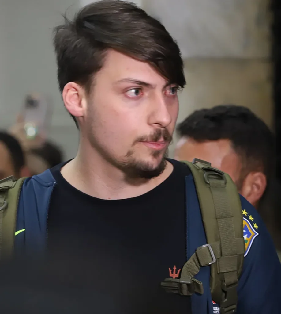 PT pede cassação da chapa de Jair Renan Bolsonaro por suposta fraude de gênero em SC
