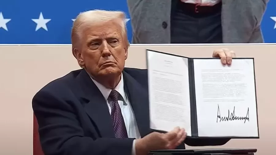 Trump confirma tarifa de 25% para México e Canadá e sinaliza também taxar China