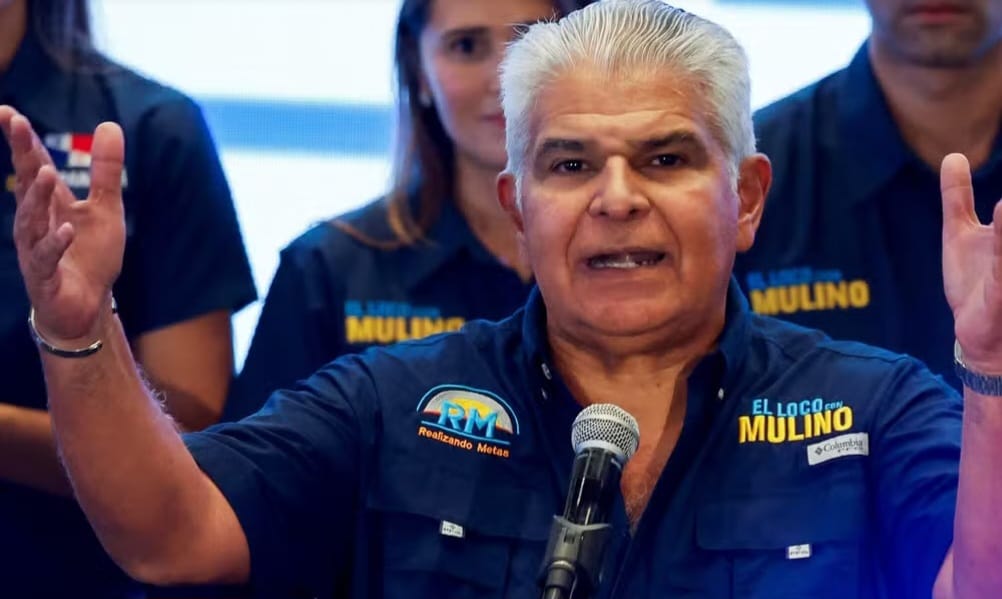 Presidente do Panamá diz que ‘nenhuma nação vai interferir’ na administração do Canal
