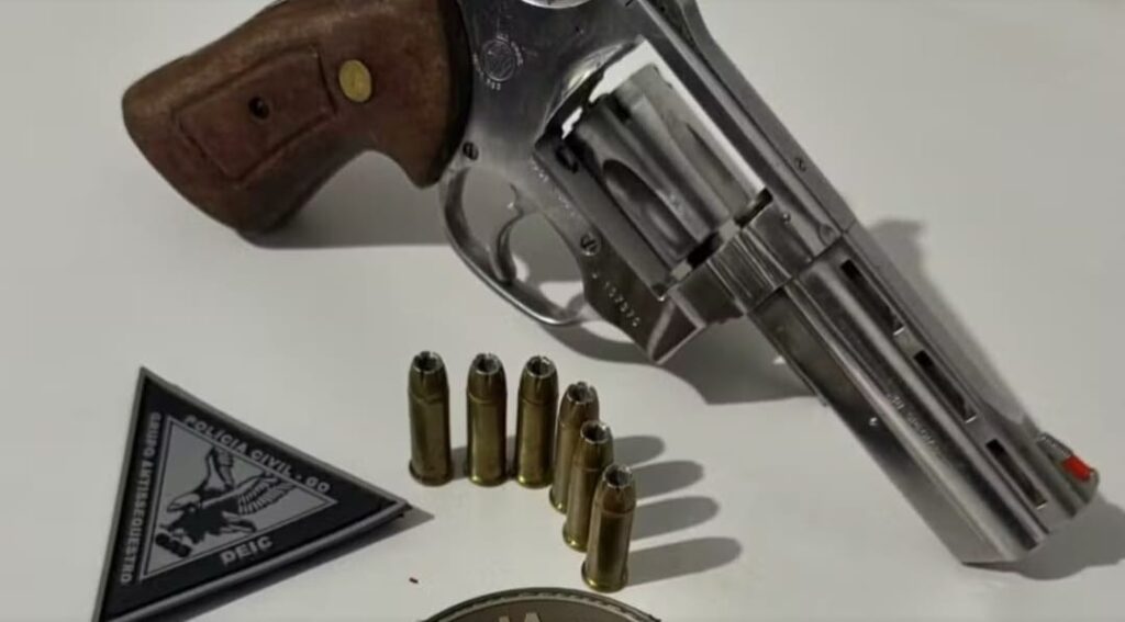 Investigado por envolvimento em furto de armas em delegacia de GO é morto durante confronto com policiais em MT