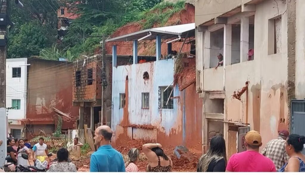 Número de mortes pelas chuvas em MG chega a 24 em uma semana