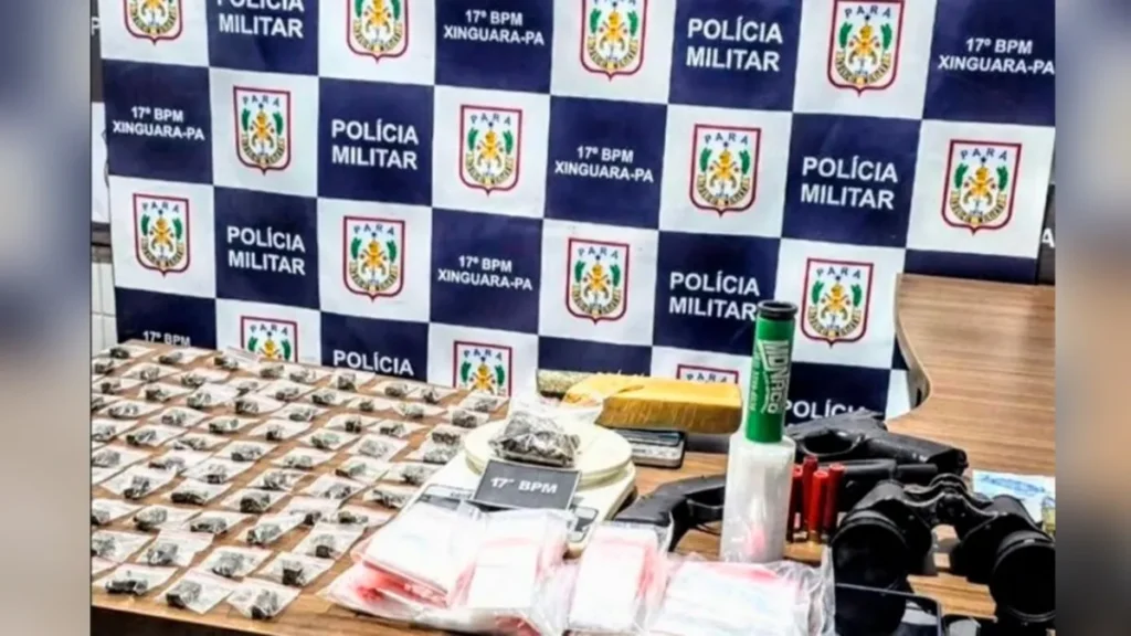 Suspeitos de tráfico de drogas são presos em operação policial no morro do Macaco em Xinguara