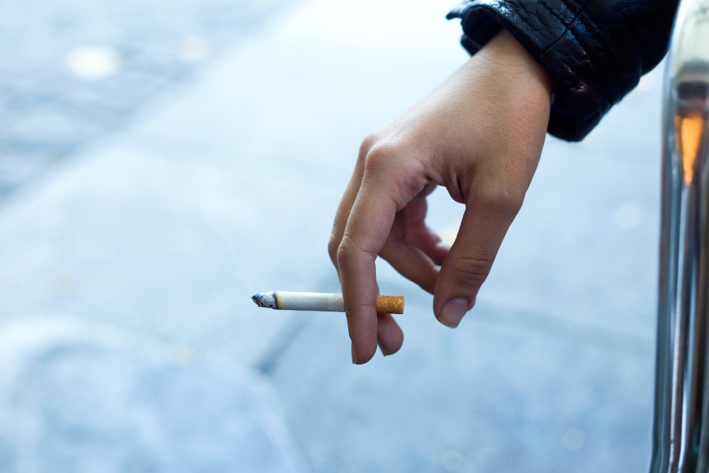 Cada cigarro encurta a vida do fumante em 20 minutos, diz pesquisa
