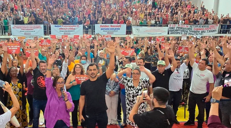 Ano letivo de 2025 no Pará inicia com greve dos professores na rede estadual de ensino