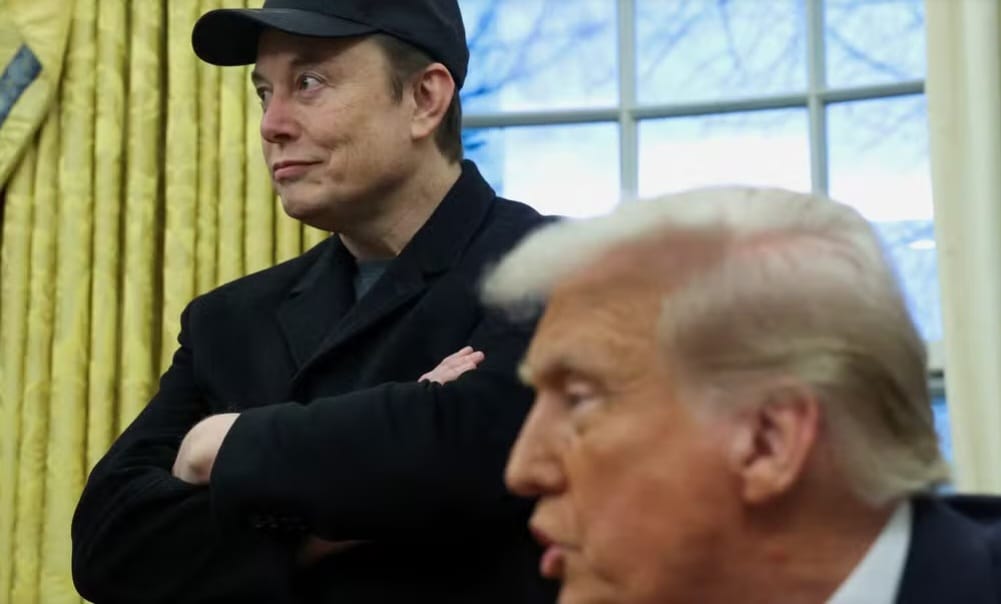Trump e Musk demitem quase 10 mil servidores federais em uma semana