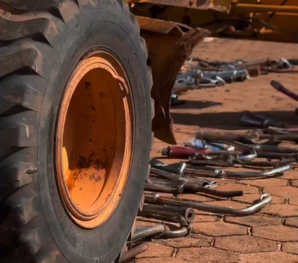 Cerca de 200 escapamentos de motocicletas são destruídos em Santana do Araguaia