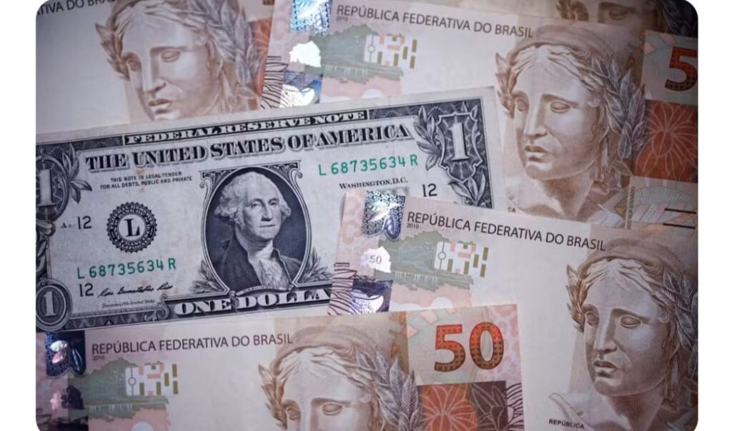 Guerra comercial: dólar abre em alta com ‘tarifaço’ de Trump, e bolsas caem pelo mundo