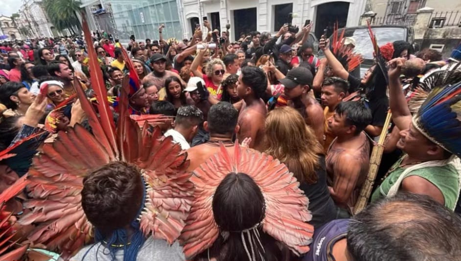 Deputados aprovam revogação de lei que ameaçava ensino presencial em comunidades indígenas do Pará