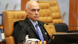 Comitê dos EUA passa lei contra Moraes, e Casa Branca faz alerta ao Brasil