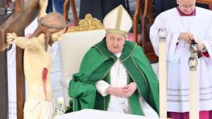 Com ‘dificuldades respiratórias’, Papa Francisco pede para assessor ler discurso