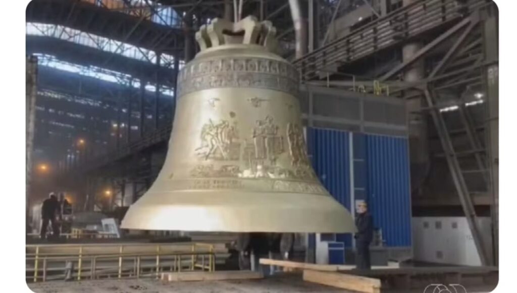 Com 4 metros de altura e 55 toneladas: Sino gigante que será instalado na Basílica de Trindade em GO