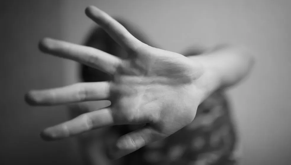 Mais de 80% das mulheres vítimas de feminicídio em MT foram mortas em casa, diz relatório