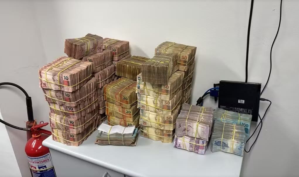 PF apreende R$ 863 mil em endereço de religiosos ligados a prefeito de Sorocaba