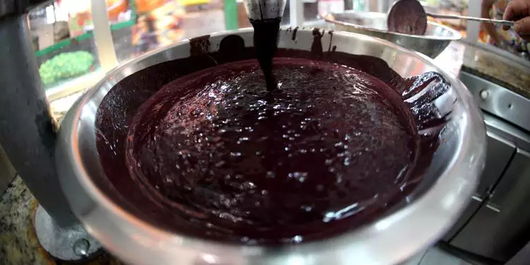 Preço do litro de açaí sobe mais de 50% no 1º trimestre em Belém