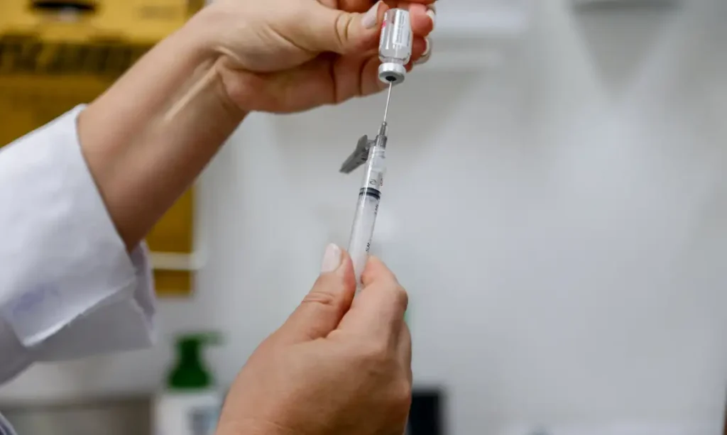 Anvisa aprova registro de vacina contra chikungunya do Butantan