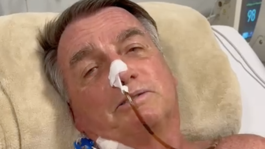 Bolsonaro está estável após cirurgia de 12 horas, diz boletim médico