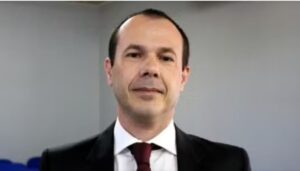 Juiz é afastado durante operação da PF que investiga venda de sentenças em MT e no STJ