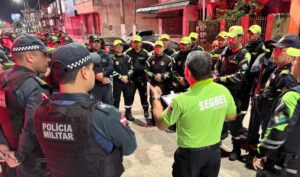 Operação de trânsito remove veículos abandonados das ruas de Belém