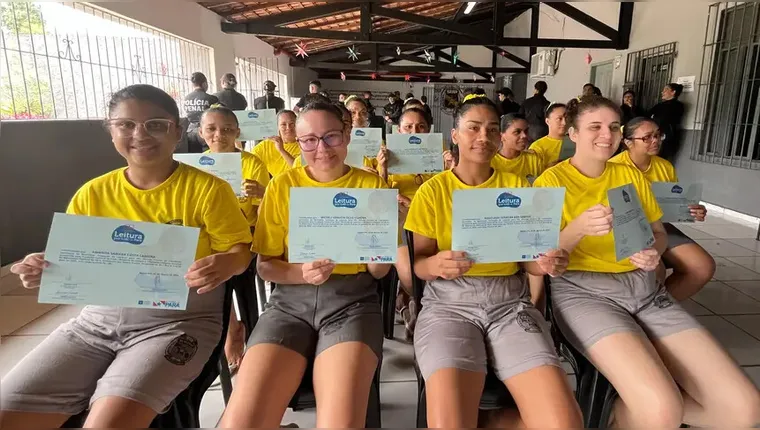 Pará entrega 18 mil livros em bibliotecas prisionais