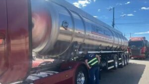Fiscais da Sefa apreendem 35 mil litros de gasolina de aviação no sul do Pará