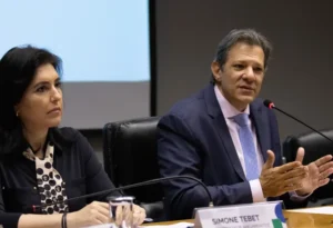 Além de subir imposto, governo vai cortar R$ 31 bilhões em gastos