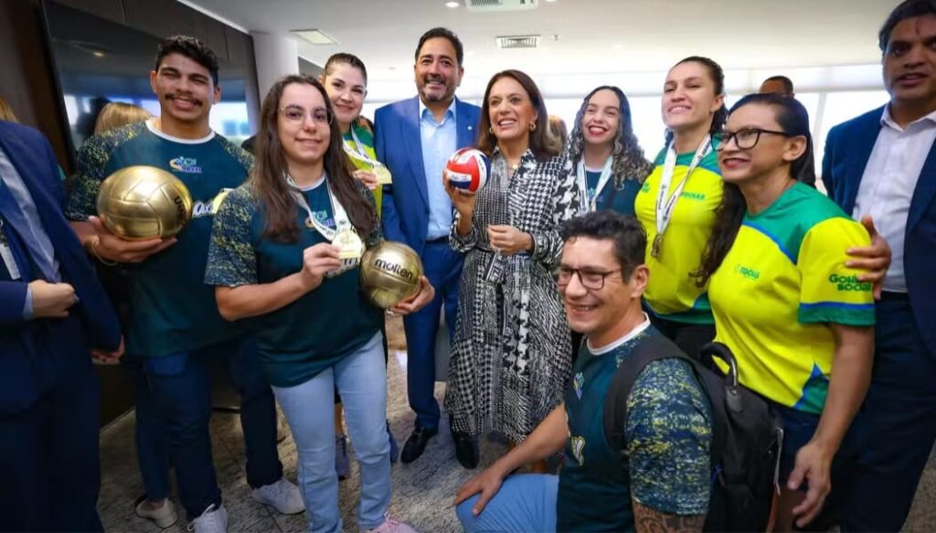 Pacote social do governo pretende investir mais de R$ 100 milhões no esporte, combate à pobreza e equipar Cras em cidades de Goiás