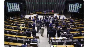 Em derrota para o governo, Câmara aprova derrubada de decretos que elevam IOF