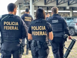 PF prende Mauro Cid e ex-ministro Gilson Machado por ordem de Moraes