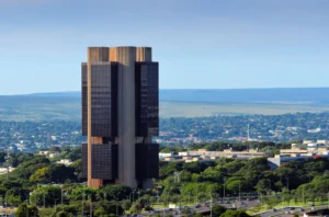 Ataque hacker a serviço bancário pode ter desviado R$ 800 milhões