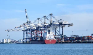 Porto de Santos vive corrida de exportadores antes de tarifas dos EUA